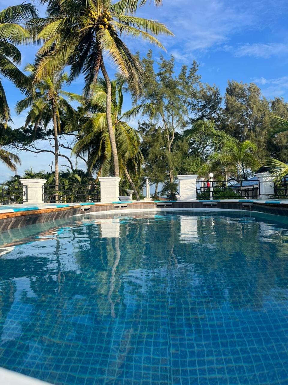 Ceylonta Beach Resort And Spa Хамбантота Экстерьер фото