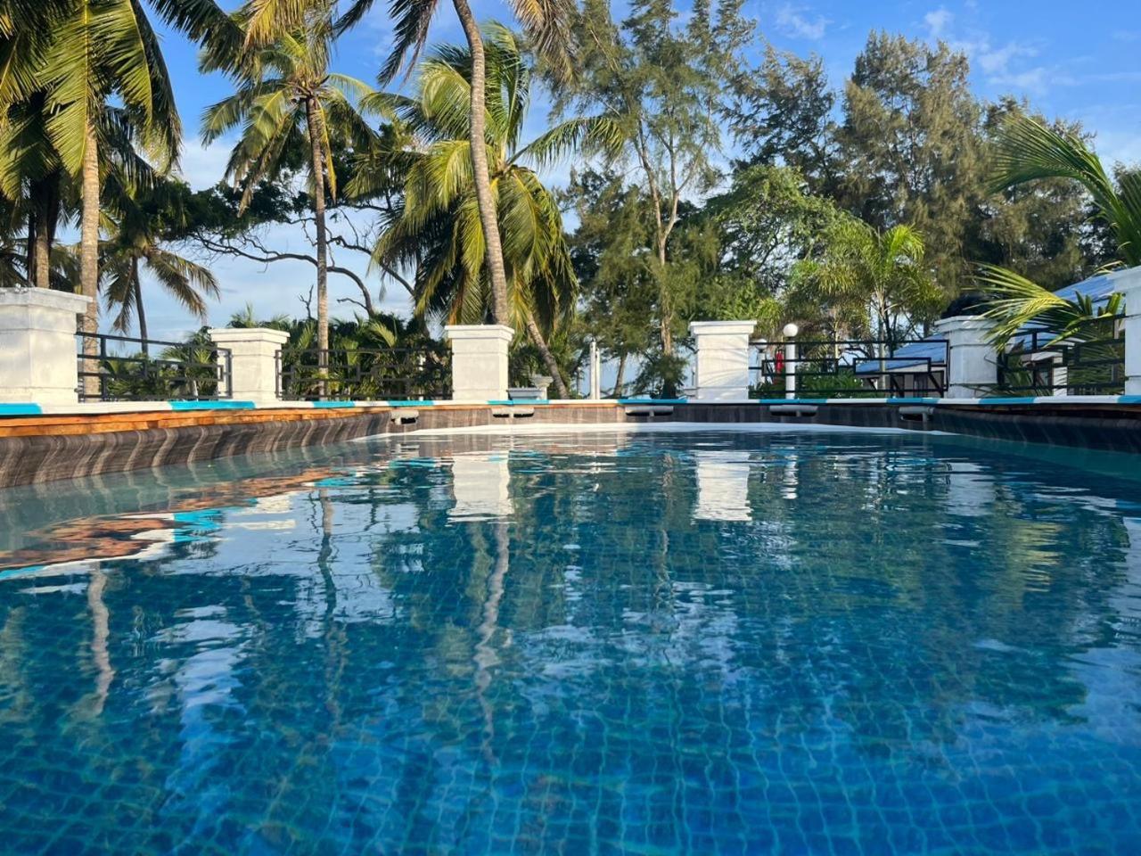 Ceylonta Beach Resort And Spa Хамбантота Экстерьер фото